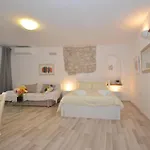 Mont 26